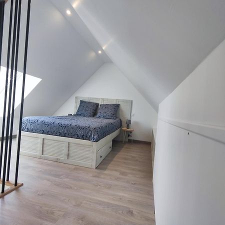 Studio Neuf Situe Au Coeur D'Un Bourg Paisible Pacé Kültér fotó