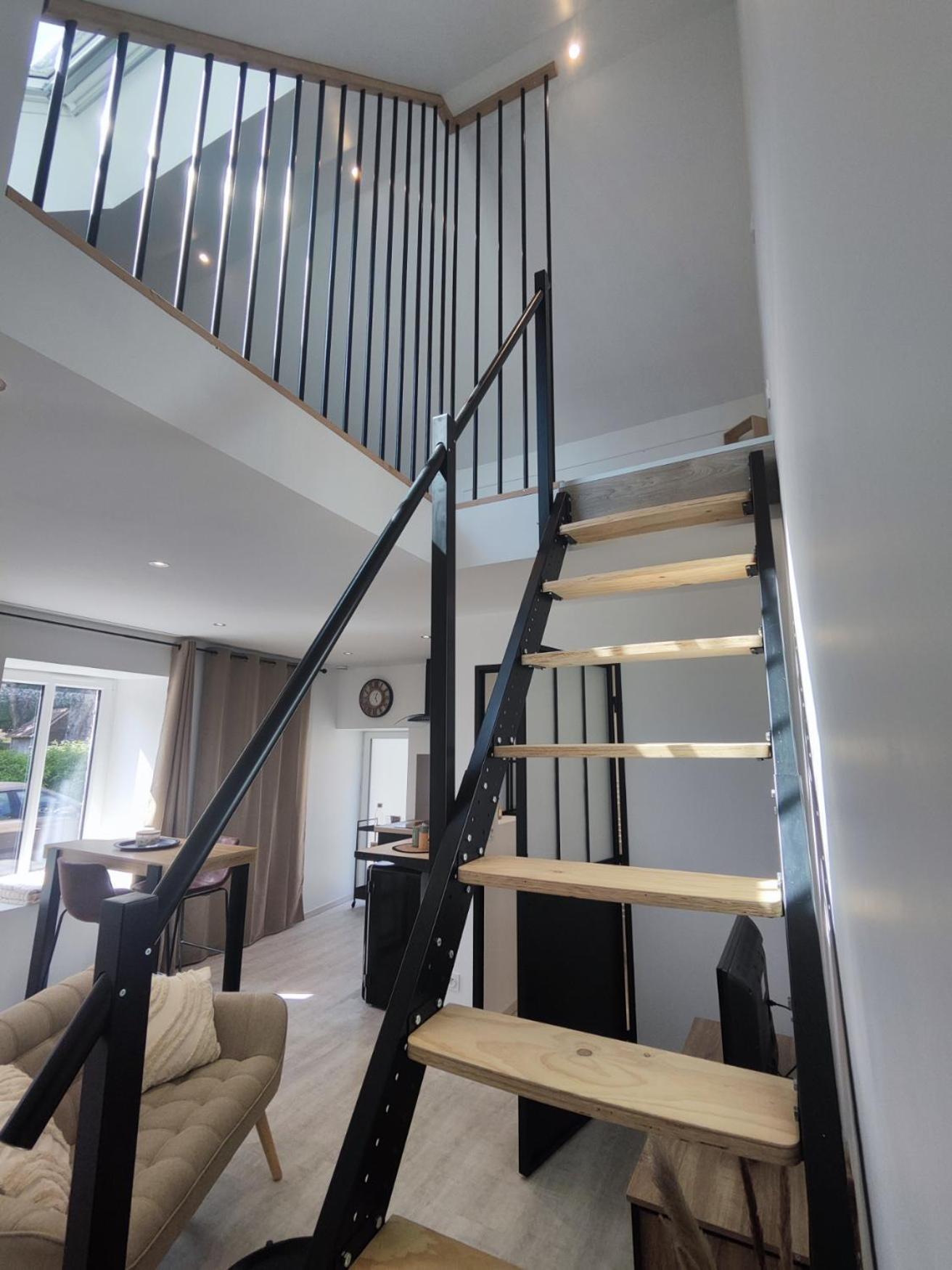 Studio Neuf Situe Au Coeur D'Un Bourg Paisible Pacé Kültér fotó