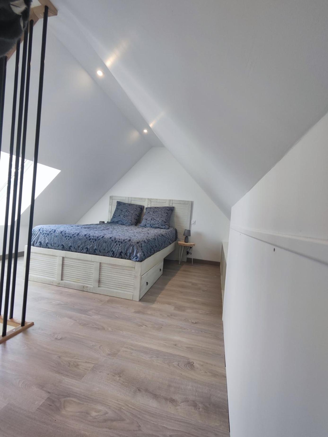 Studio Neuf Situe Au Coeur D'Un Bourg Paisible Pacé Kültér fotó